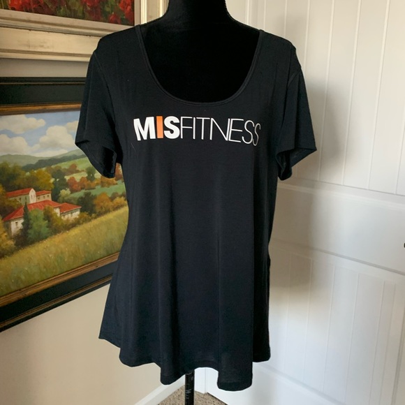 Lucy Tops - LUCY t-shirt size XL